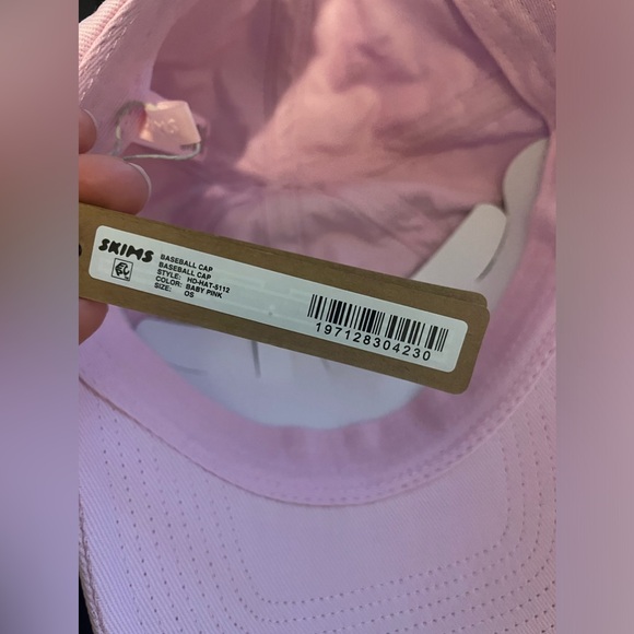 Skims Hat - Picture 3 of 4